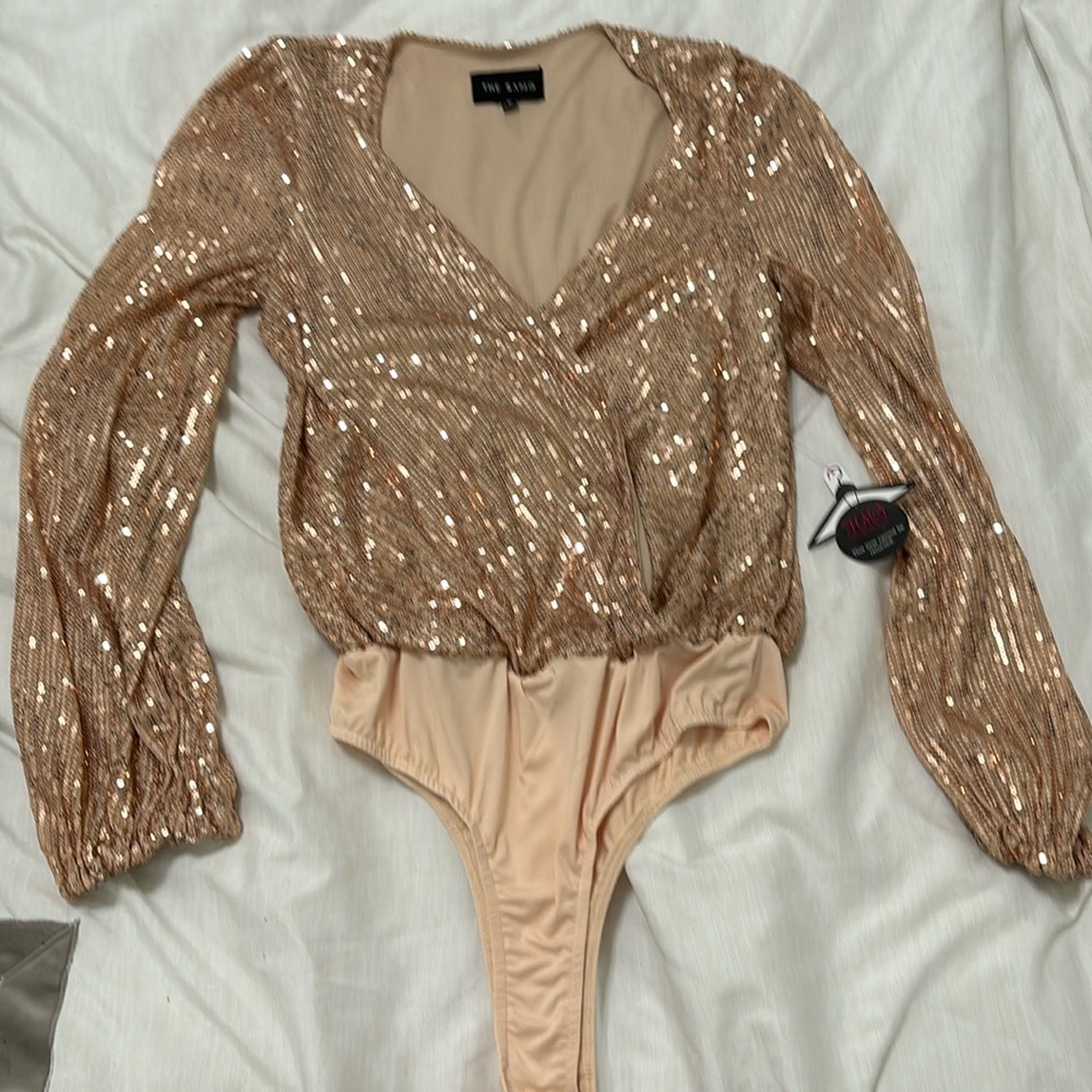 NWT Hot Miami Styles sequin bodysuit blush pink no flaws non returnable size M